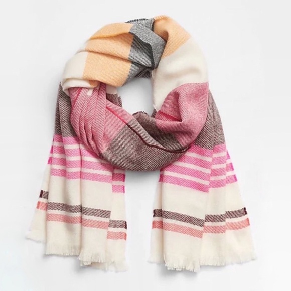 GAP Cozy Multicolor Stripe Fringe Scarf - Picture 6 of 6